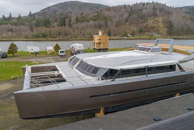 Catamaran Bloomfield 86 Motorsailor
