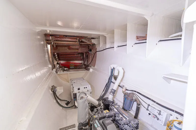 Mai Cat Yacht Photos Pics 