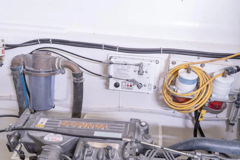 Mai Cat Yacht Photos Pics 