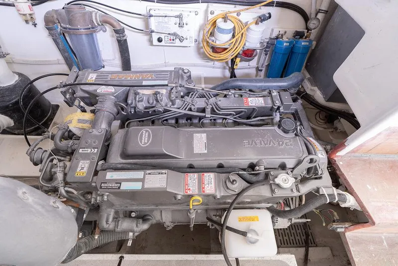 Mai Cat Yacht Photos Pics 