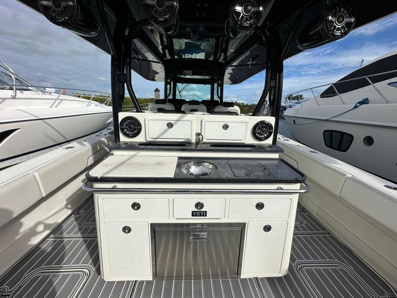 2017 Hydra-Sports 4200 SF