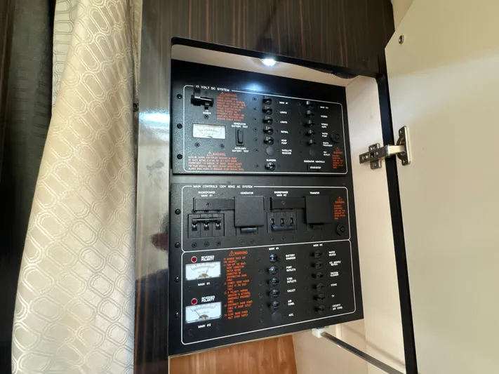 Love Shact Yacht Photos Pics Formula 37 PC, Formula, SeaRay, Regal, Cobalt, REV Yacht Sales, Boats For Sale&nbsp;