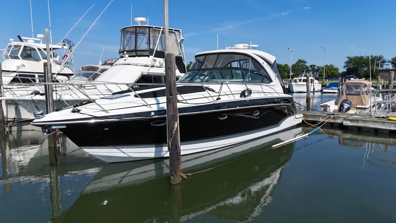 Love Shact Yacht Photos Pics Formula 37 PC, Formula, SeaRay, Regal, Cobalt, REV Yacht Sales, Boats For Sale 