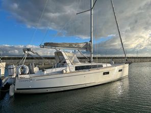 2018 Beneteau Oceanis 38.1