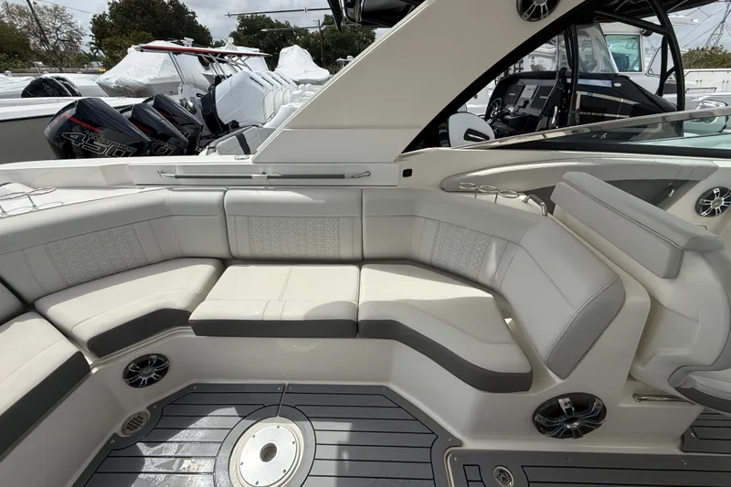 Yacht Photos Pics Luxurious seating area on a 2020 Sea Ray SLX 350 Outboard boat.