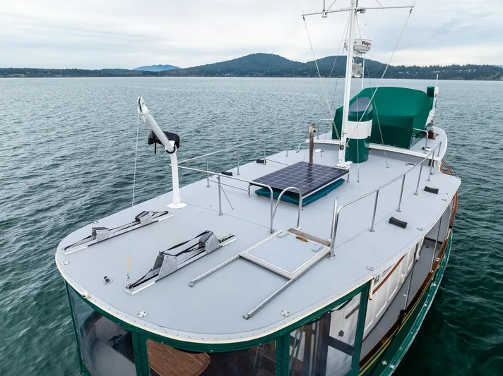 Evergreen Yacht Photos Pics 