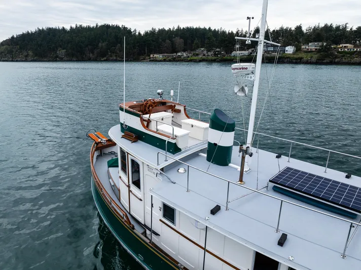 Evergreen Yacht Photos Pics 