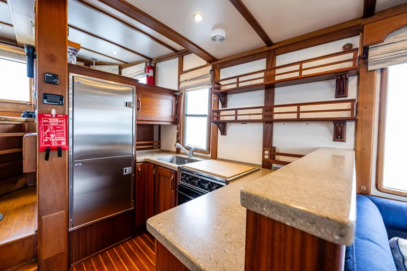 Evergreen Yacht Photos Pics 