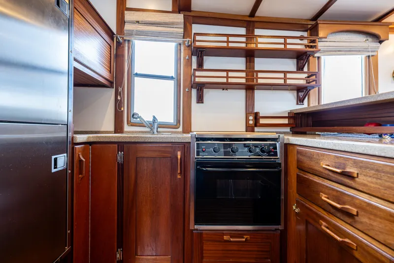 Evergreen Yacht Photos Pics 