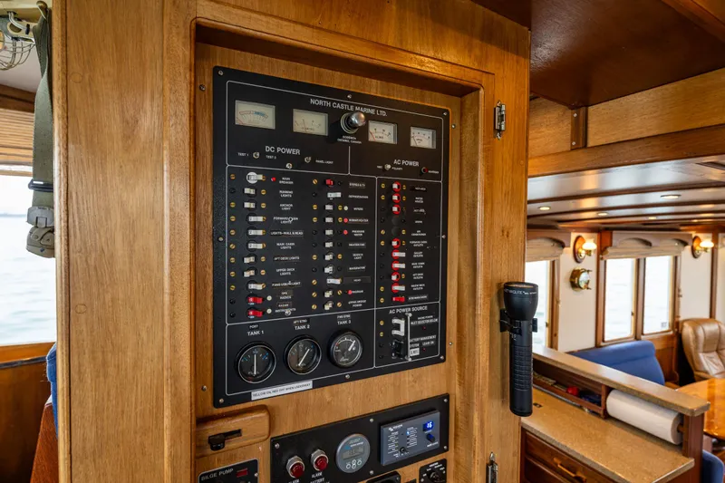 Evergreen Yacht Photos Pics 