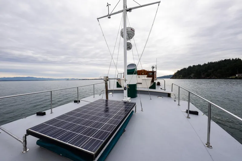 Evergreen Yacht Photos Pics 