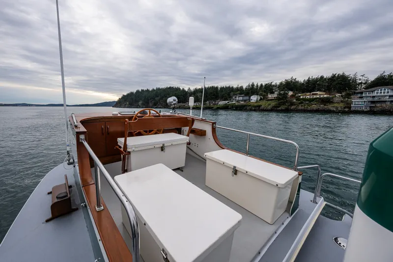 Evergreen Yacht Photos Pics 