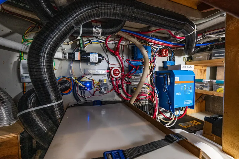 Evergreen Yacht Photos Pics 