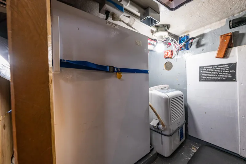 Evergreen Yacht Photos Pics 