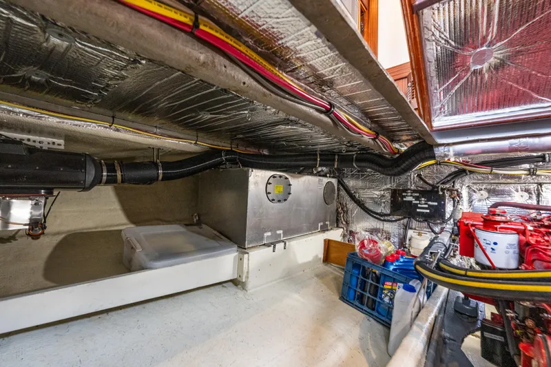 Evergreen Yacht Photos Pics 