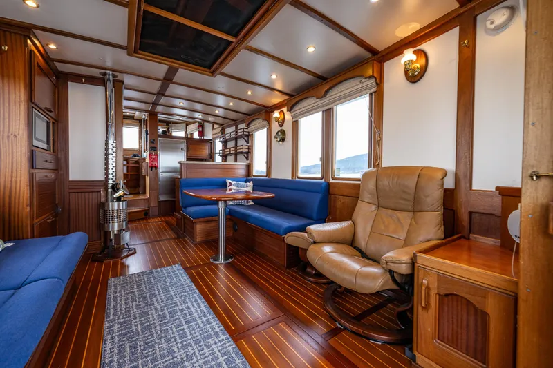 Evergreen Yacht Photos Pics 