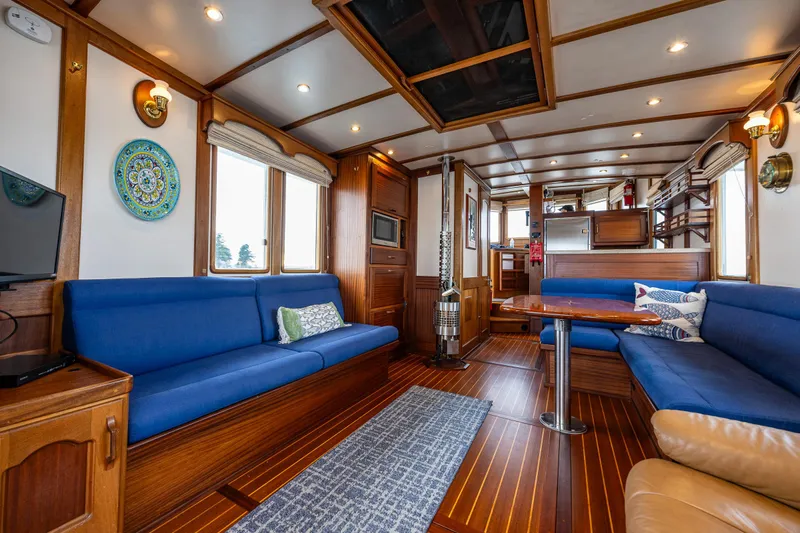 Evergreen Yacht Photos Pics 