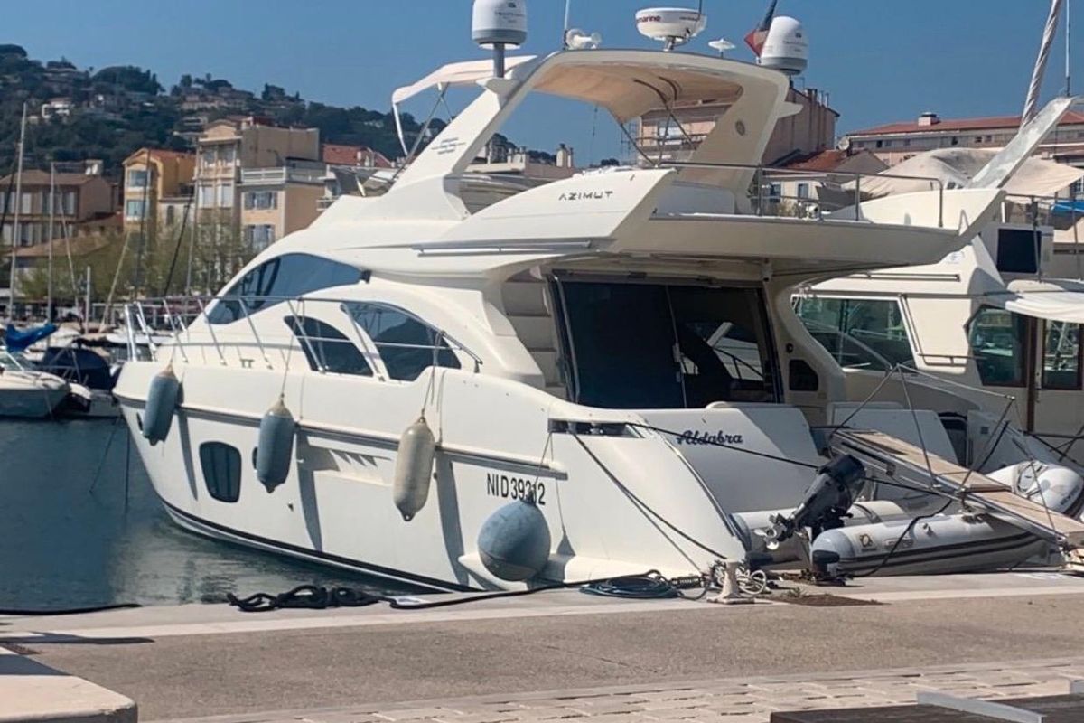 2007 Azimut 57 