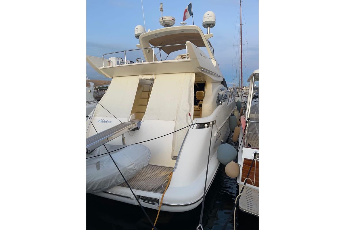 2007 Azimut 57 