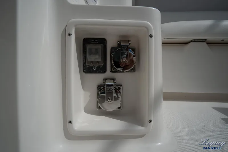 Legacy Yacht Photos Pics 