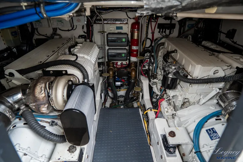 Legacy Yacht Photos Pics 