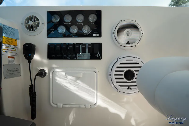 Legacy Yacht Photos Pics 