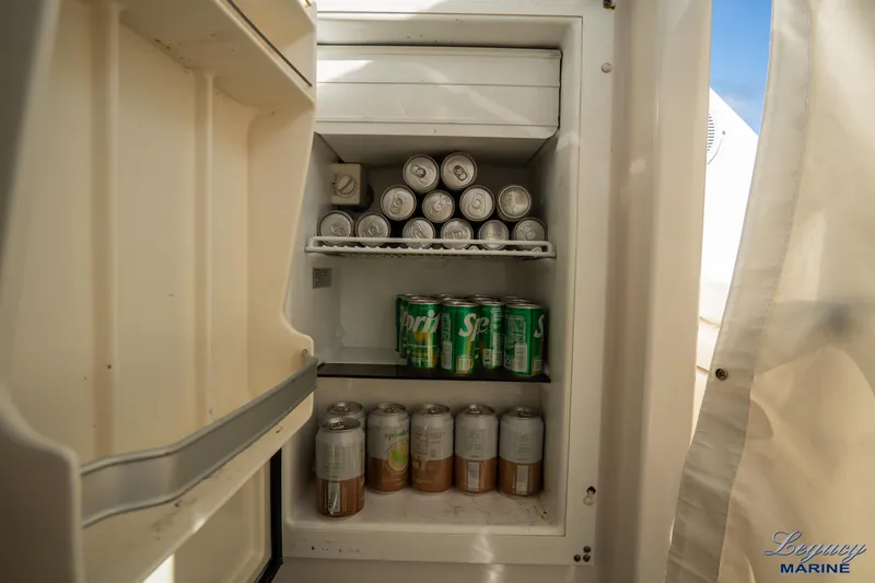 Legacy Yacht Photos Pics 