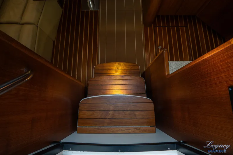 Legacy Yacht Photos Pics 