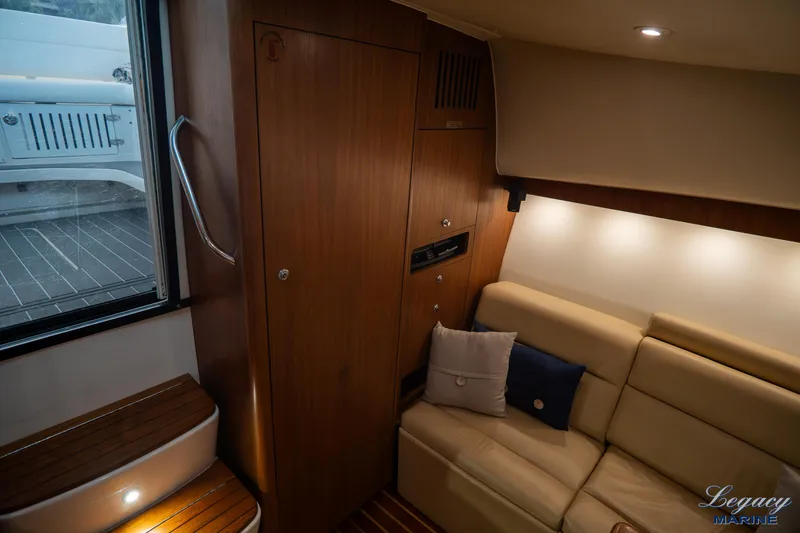 Legacy Yacht Photos Pics 