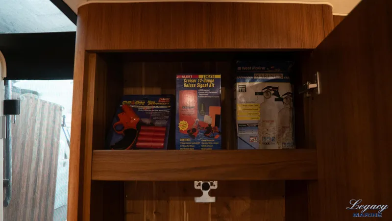 Legacy Yacht Photos Pics 