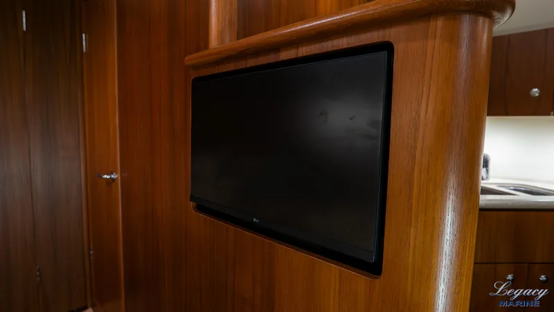 Legacy Yacht Photos Pics 