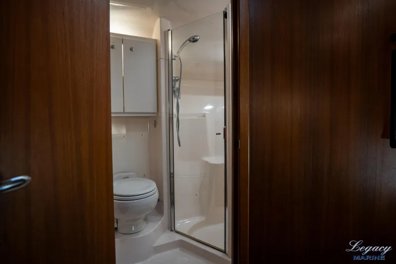 Legacy Yacht Photos Pics 