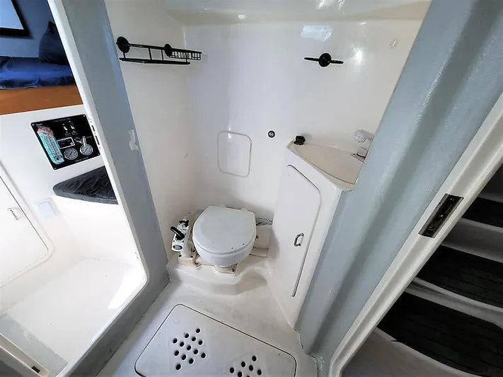 Blue Shadows Yacht Photos Pics 