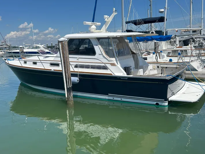 Bay Breeze Yacht Photos Pics 