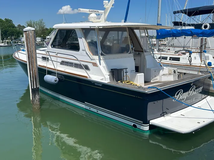 Bay Breeze Yacht Photos Pics 