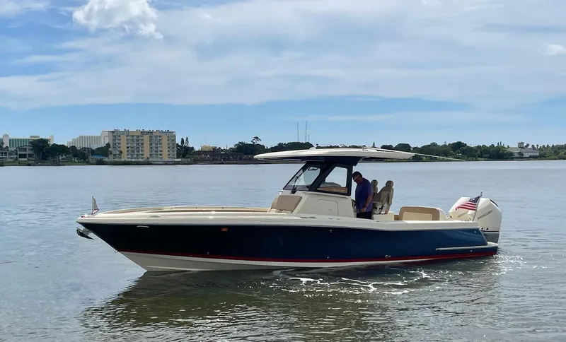  Yacht Photos Pics Chris Craft 30 Catalina- Profile