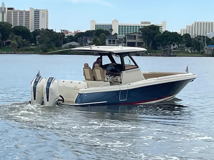  Yacht Photos Pics Chris Craft 30 Catalina- Profile
