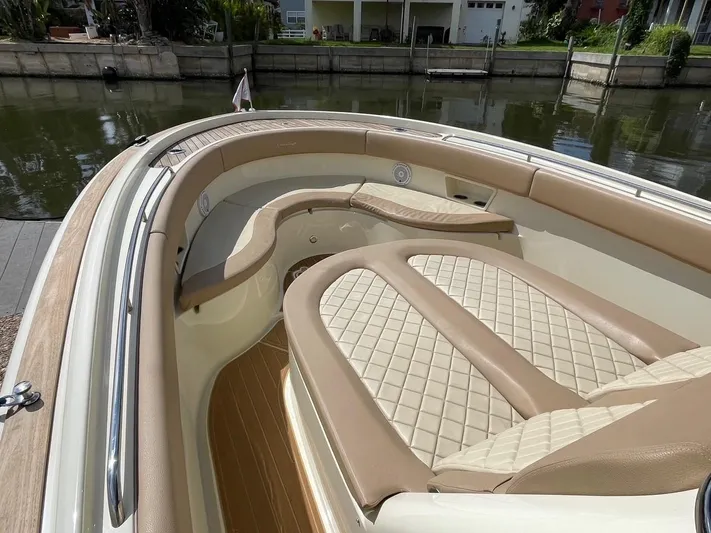  Yacht Photos Pics Chris Craft 30 Catalina- Bow Seating