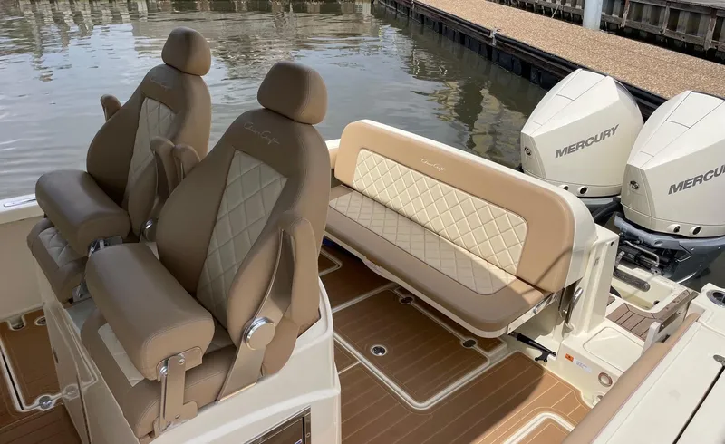  Yacht Photos Pics Chris Craft 30 Catalina- Helm and Cockpit Seating