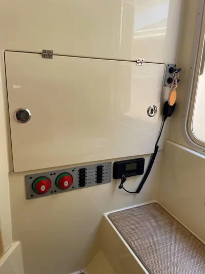  Yacht Photos Pics Chris Craft 30 Catalina- Battery Bank Storage