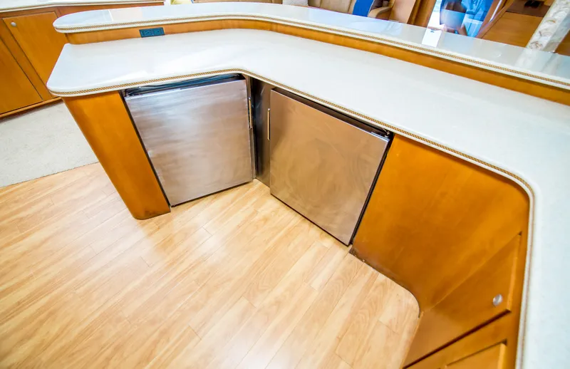 Quest Yacht Photos Pics 