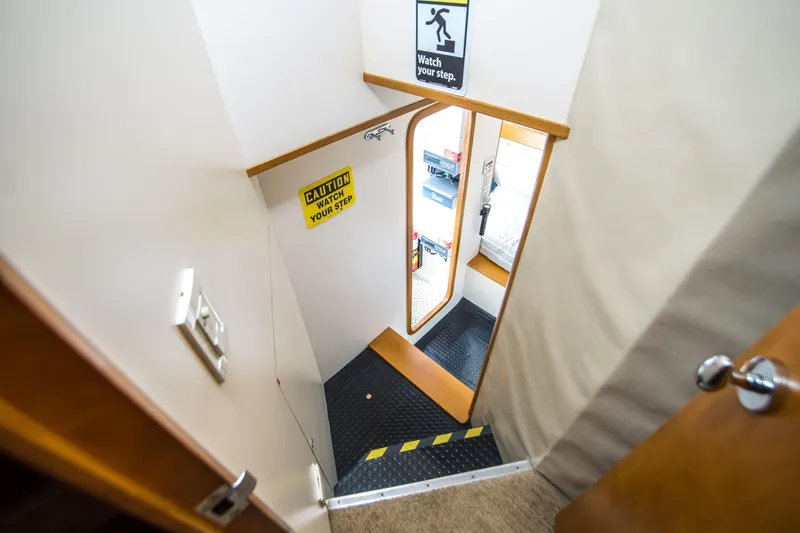 Quest Yacht Photos Pics 