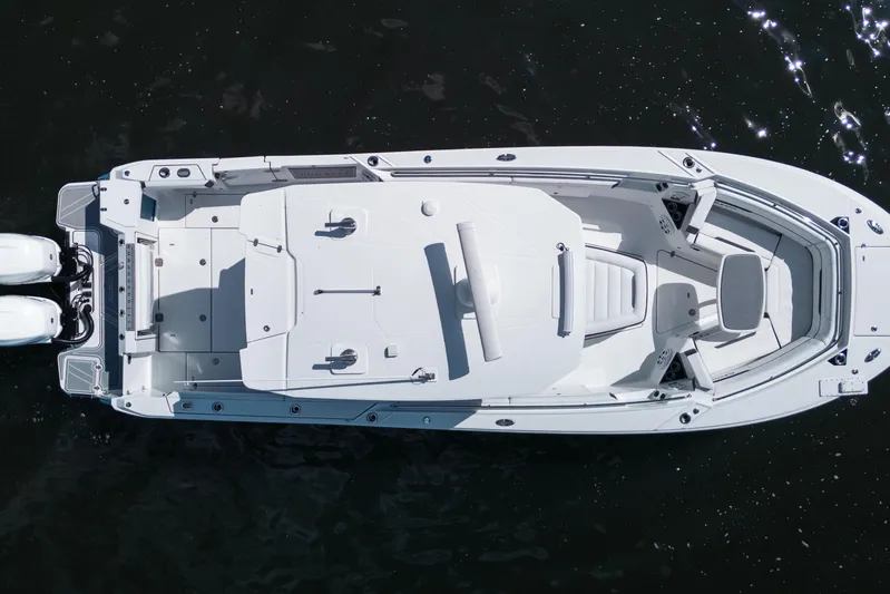 Lickety-split Yacht Photos Pics Overhead view of 2021 Blackfin 332 CC boat on water.