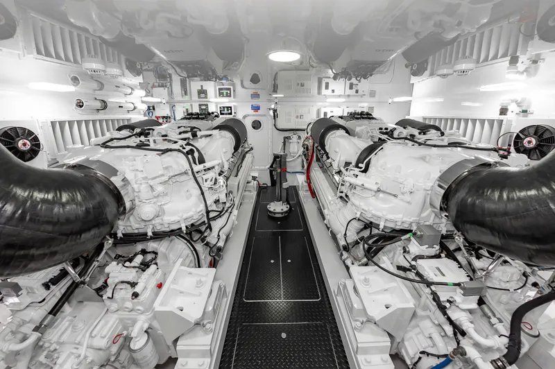 Mercenaria Yacht Photos Pics 