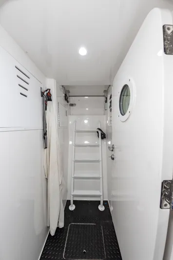 Mercenaria Yacht Photos Pics 