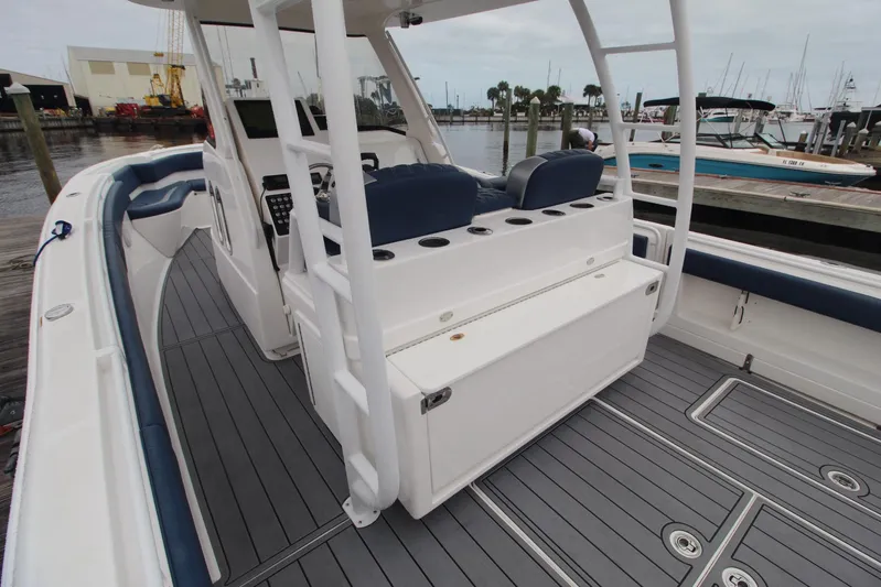 Ohana Yacht Photos Pics Belzona 32 Ohana - Drink Holders