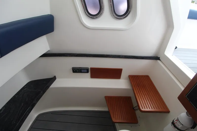 Ohana Yacht Photos Pics Belzona 32 Ohana - Below