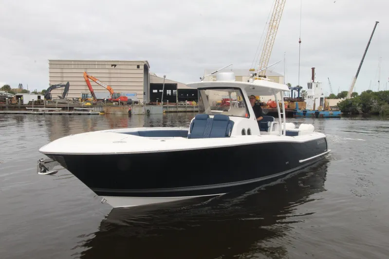 Ohana Yacht Photos Pics Belzona 32 Ohana - Bow