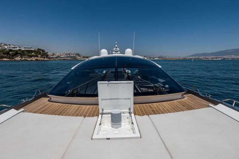 M/y Lioness Yacht Photos Pics Luxury Baia Italia 70 yacht deck view, 2008 model, cruising on a sunny day.