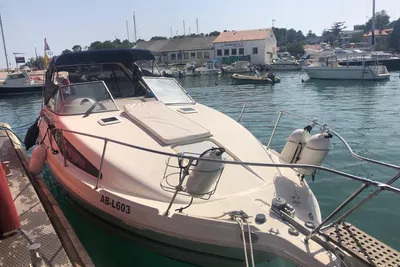 1996 Bayliner Sierra 2855